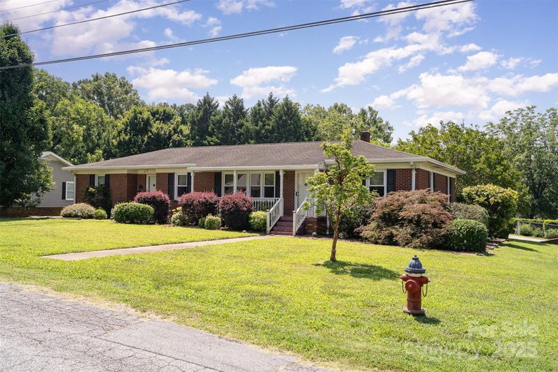 300 Caldwell St, Kannapolis, NC 28083