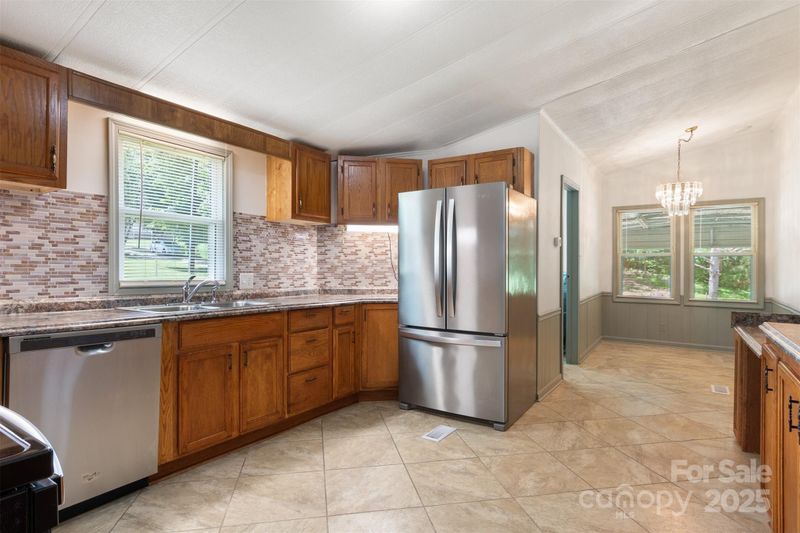 4648 Rifle Range Rd, Conover, NC 28613