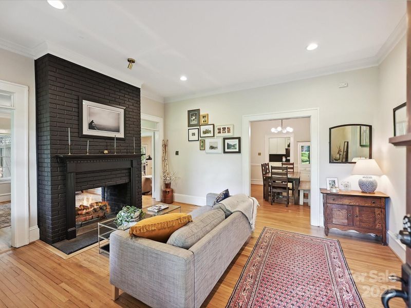 3459 Selwyn Ave, Charlotte, NC 28209