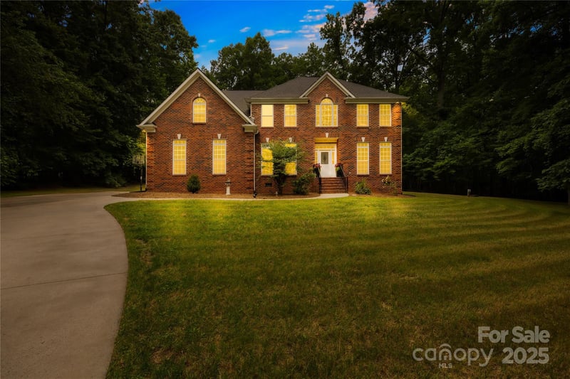 763 Evans Manor Dr, Weddington, NC 28104