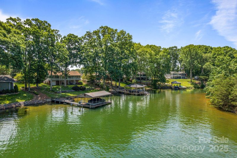 5153 Glenwood St, Sherrills Ford, NC 28673