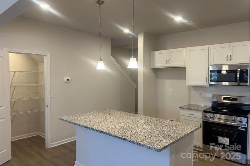6009 Jasmine Branch Rd, Charlotte, NC 28216