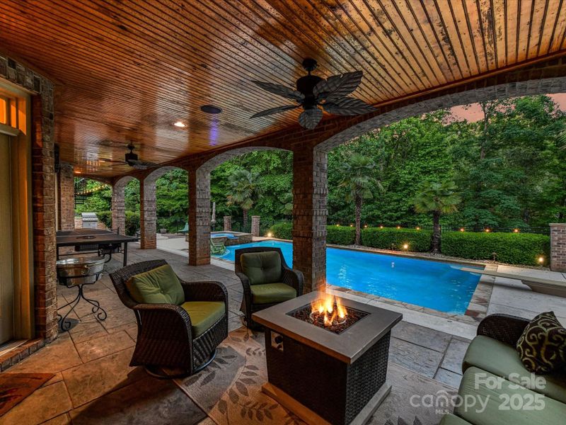 4290 Barbrick St, Sherrills Ford, NC 28673