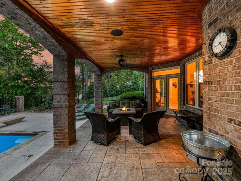 4290 Barbrick St, Sherrills Ford, NC 28673