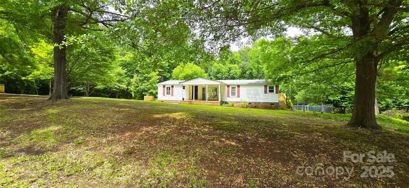 6140 Barclay Ln, Clover, SC 29710