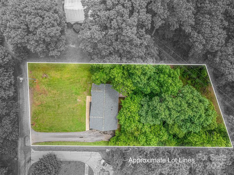 1520 28th St SW, Hickory, NC 28602