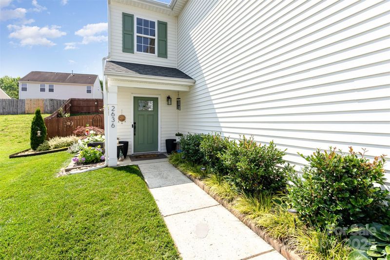 2636 Forest Grove Ct, Charlotte, NC 28269