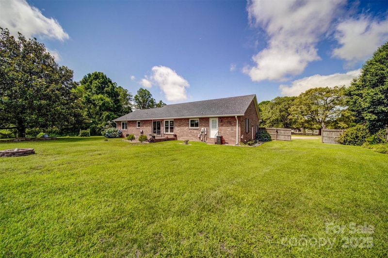 801 Witmore Rd, Wingate, NC 28174