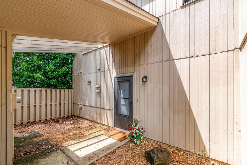 7928 Horse Chestnut Ln, Charlotte, NC 28277