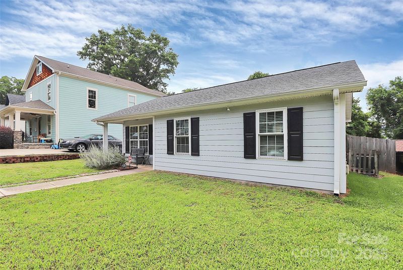 2117 Yadkin Ave, Charlotte, NC 28205
