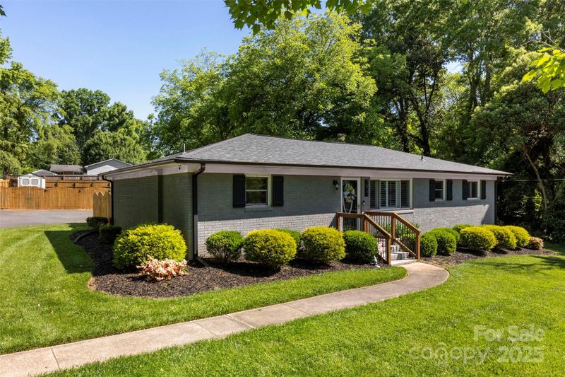7921 Willhill Rd, Mint Hill, NC 28227