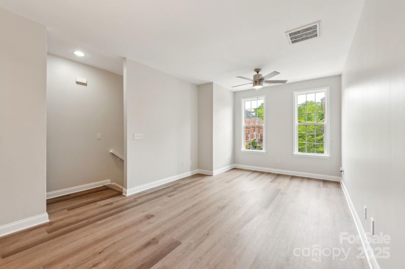 1126 Dean Hall Ln, Matthews, NC 28105