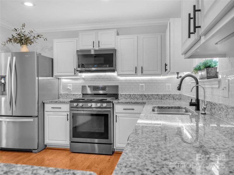 4113 Edgeview Dr, Indian Trail, NC 28079