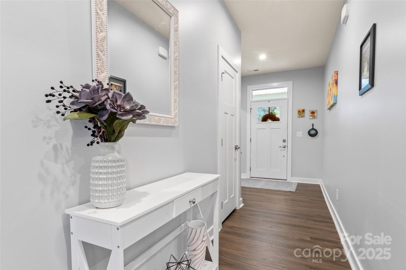 5079 Skyfest Dr, Charlotte, NC 28215