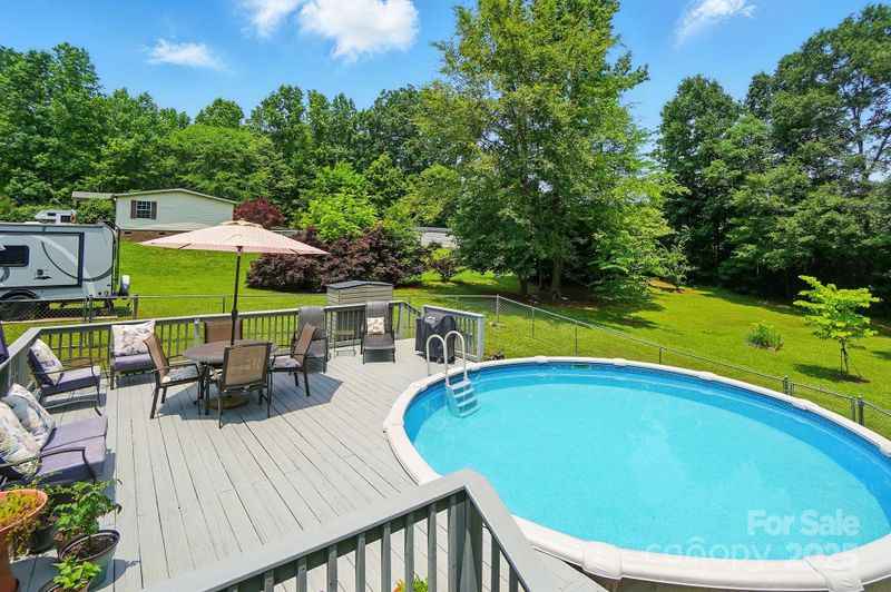 231 Valley View Dr, Clover, SC 29710