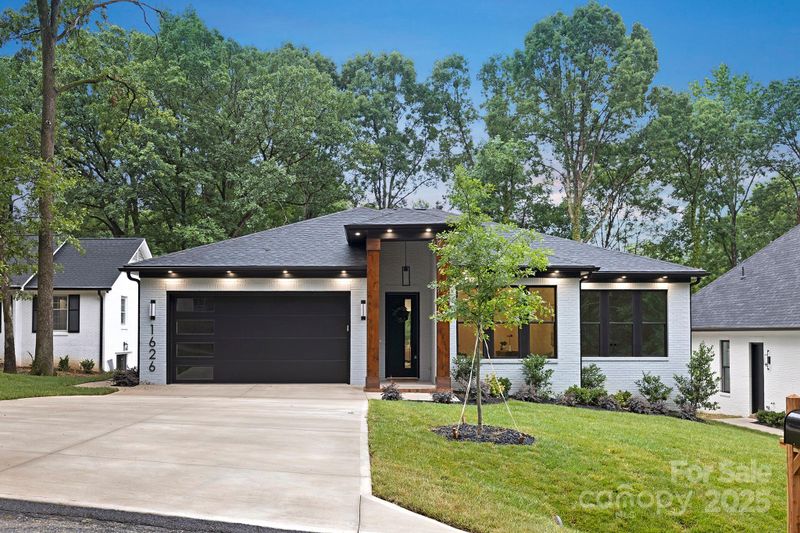 1626 Burtonwood Cir, Charlotte, NC 28212