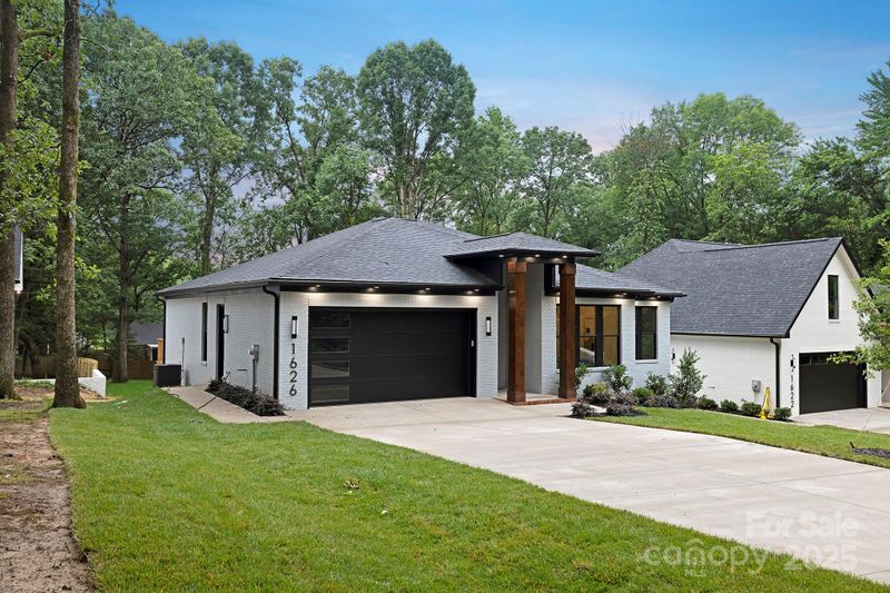 1626 Burtonwood Cir, Charlotte, NC 28212