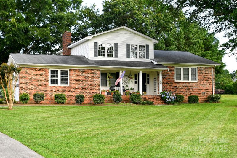 7448 Forney Hill Rd, Denver, NC 28037