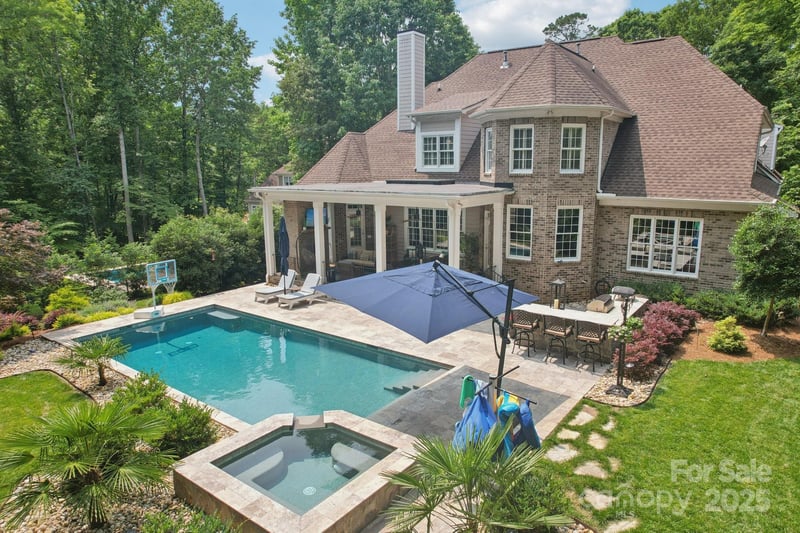 3327 Lakeside Dr, Charlotte, NC 28270