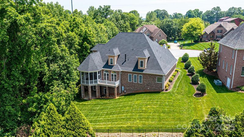 4431 1st Street Dr NW, Hickory, NC 28601