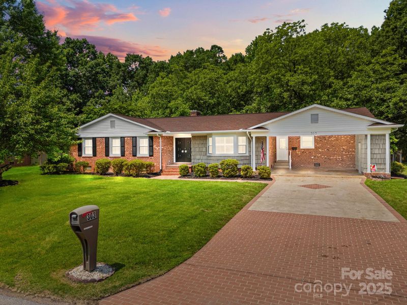 303 Jean Ave, Kannapolis, NC 28083