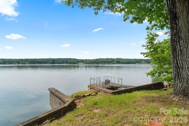 4749 16th Street Dr NE, Hickory, NC 28601