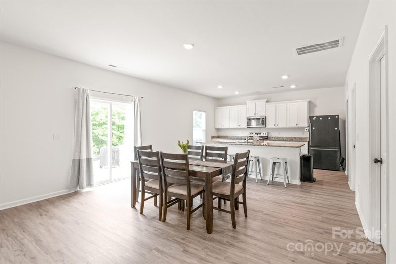 2340 Lanza Dr, Charlotte, NC 28215