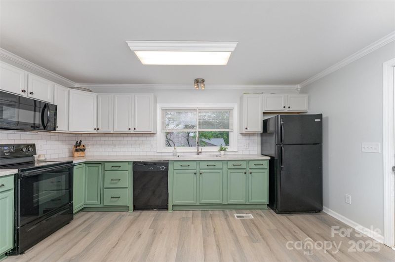 910 W A St, Kannapolis, NC 28081