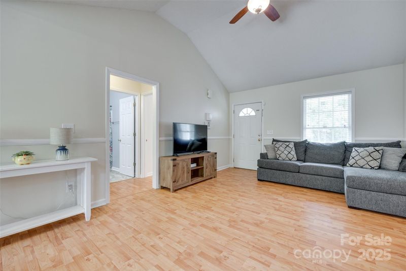 110 Eighth St, York, SC 29745