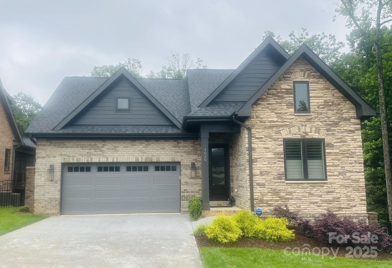 5100 Silver Trace Ln, Denver, NC 28037