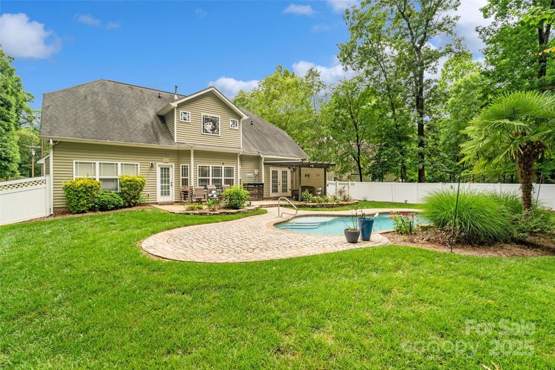 1009 Jerry Ln, Matthews, NC 28105