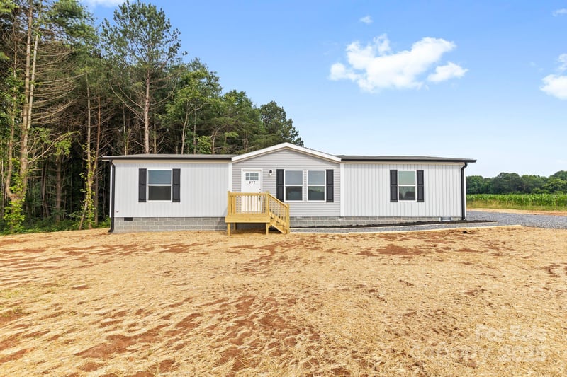 977 Myers Mill Rd, Olin, NC 28660