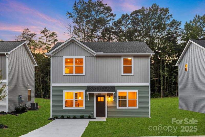 6327 Carver Blvd, Charlotte, NC 28269