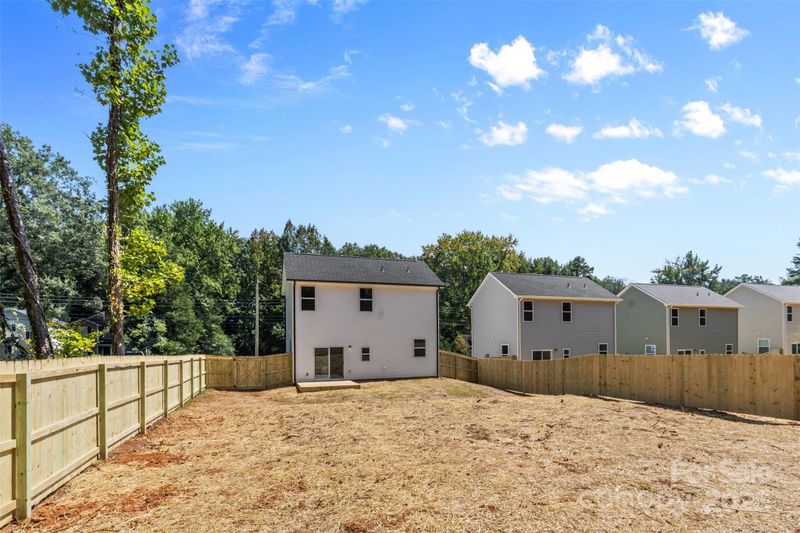 6327 Carver Blvd, Charlotte, NC 28269