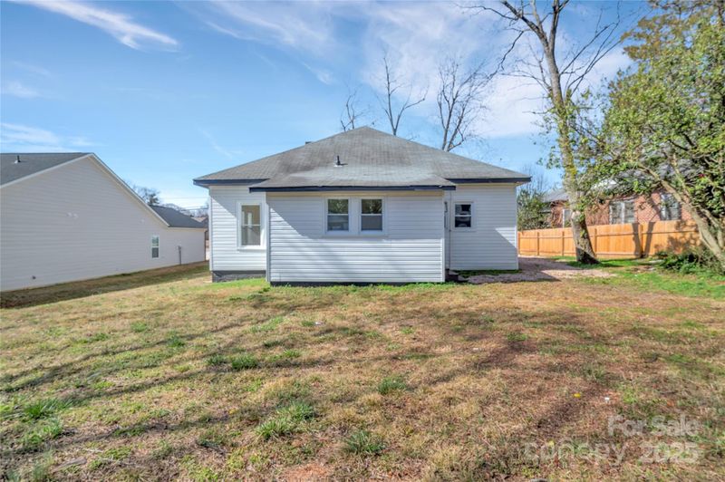 1003 S Ridge Ave, Kannapolis, NC 28083