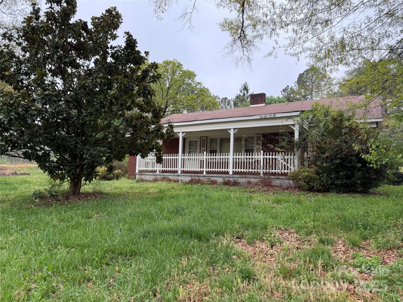 2096 S Point Rd, Belmont, NC 28012