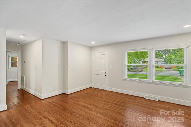 4906 Charleston Dr, Charlotte, NC 28212