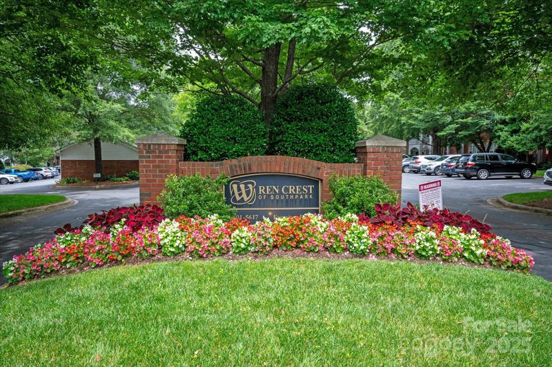 5601 Fairview Rd #11, Charlotte, NC 28209