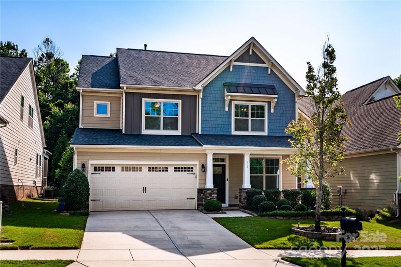 203 Rustling Waters Dr, Mooresville, NC 28117