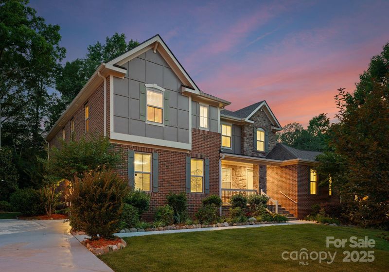 7798 Sand Trap Ln, Stanley, NC 28164