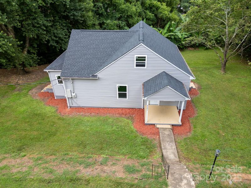 2901 N Shipp Ave, Newton, NC 28658