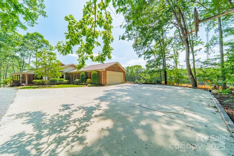 12705 Caldwell Rd, Charlotte, NC 28213
