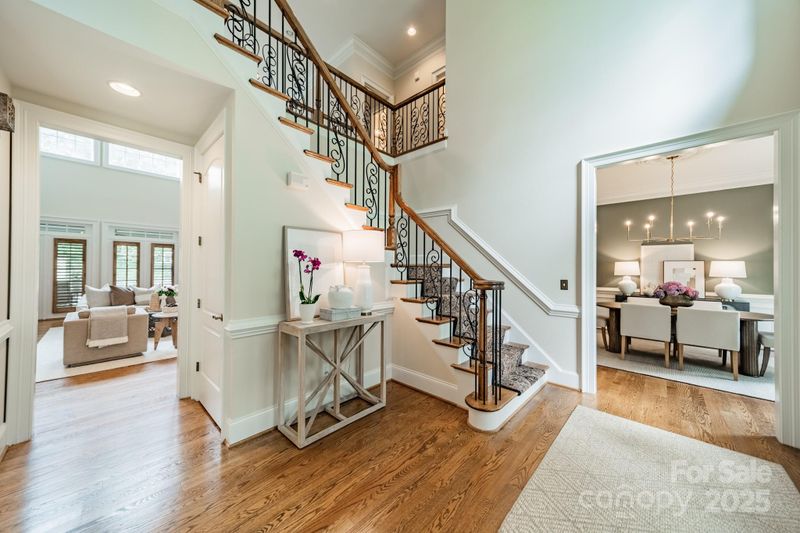 2300 Richardson Dr, Charlotte, NC 28211