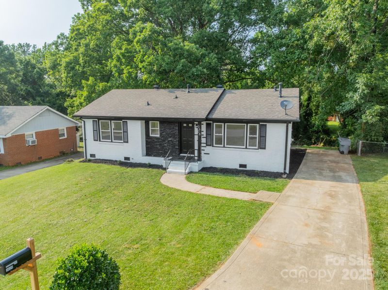 3608 Crestridge Dr, Charlotte, NC 28217