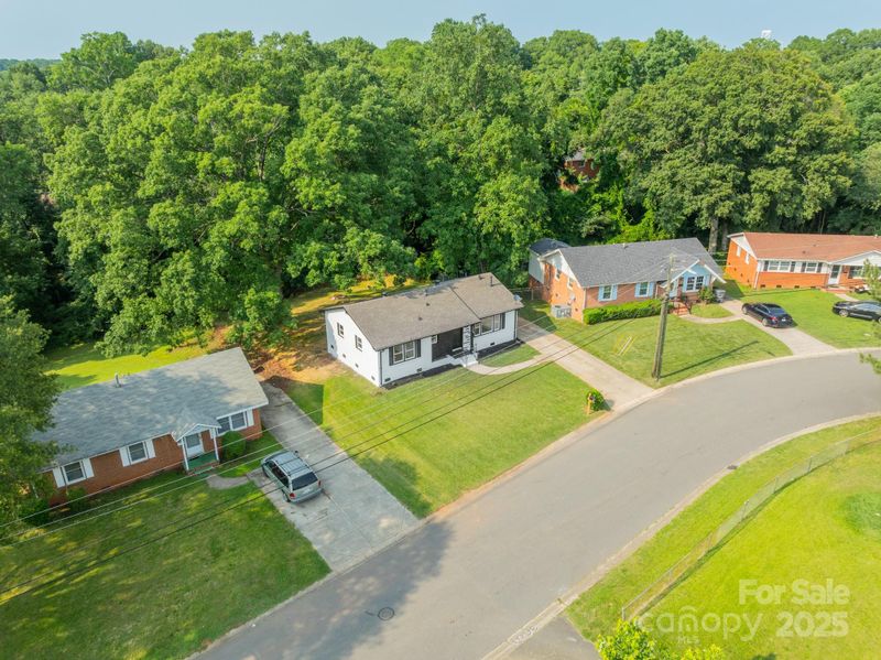 3608 Crestridge Dr, Charlotte, NC 28217