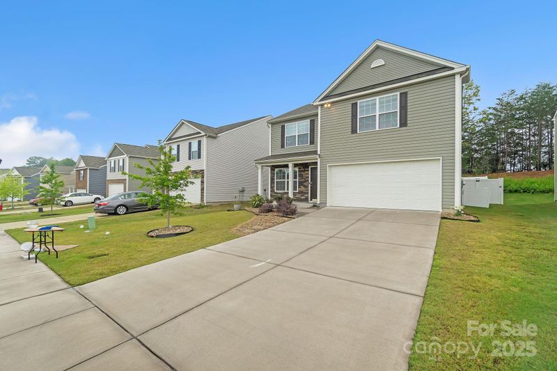 1323 Mifflin Ln, Dallas, NC 28034