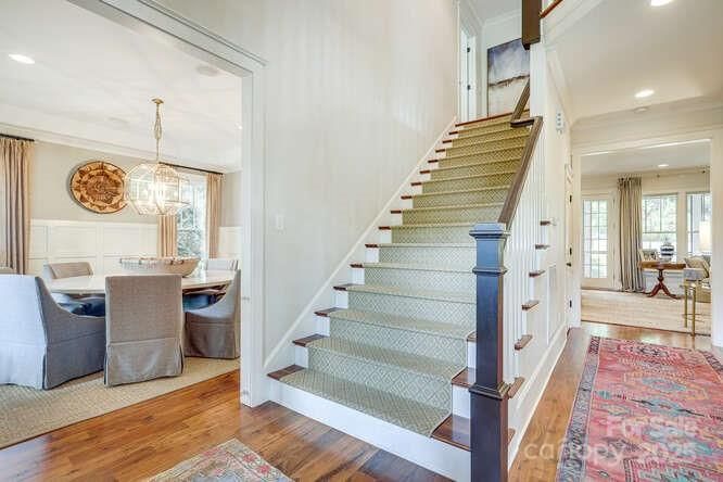 3237 Sunset Dr, Charlotte, NC 28209