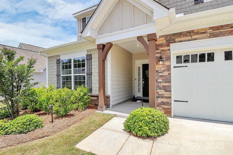 209 Van Gogh Trl, Mount Holly, NC 28120