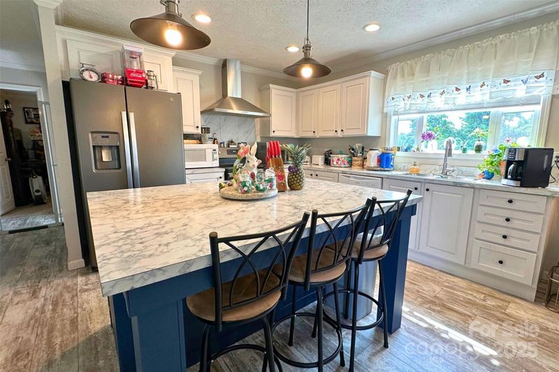 2449 Leonhardt Rd, Cherryville, NC 28021