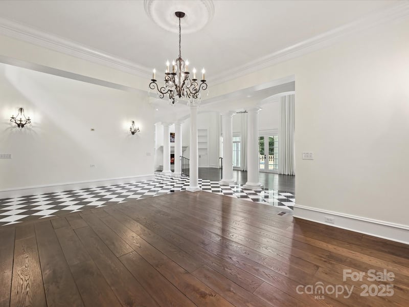 4300 Cameron Oaks Dr, Charlotte, NC 28211